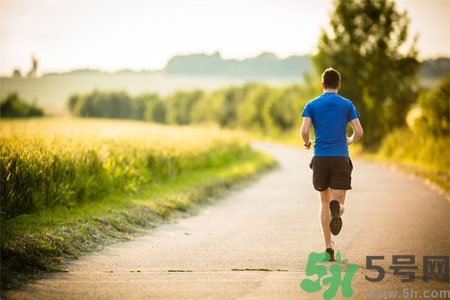 大量排汗真的可以抗癌嗎？運動可以防癌嗎？