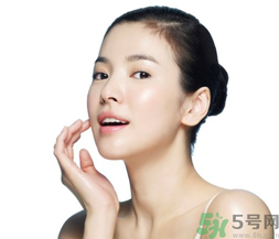 秋季皮膚起皮怎么回事？秋季皮膚護理小常識
