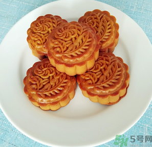 血糖高的人可以吃月餅嗎？血糖高的人怎樣吃月餅？