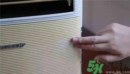 空調發黃怎么變白?空調發黃怎么清洗?