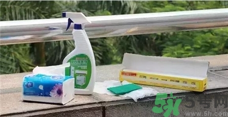 空調發黃怎么變白?空調發黃怎么清洗?