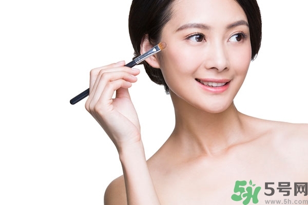 睫毛膏可以刷眉毛嗎？睫毛膏可以當(dāng)染眉膏嗎？
