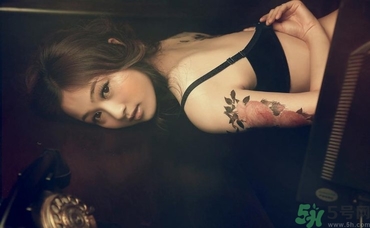 女生紋身紋哪兒比較好看？紋身可以徹底洗掉嗎？