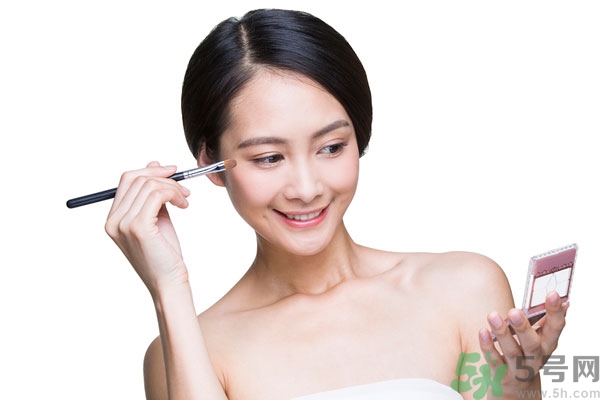眼影干了怎么辦？眼影保質期一般多久？