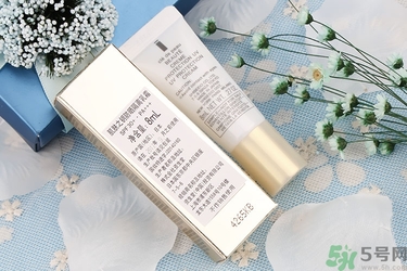 隔離霜用洗面奶能洗掉嗎？涂隔離霜需要卸妝嗎？