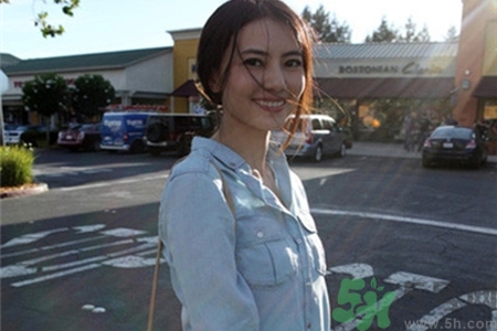 襯衣怎么洗不皺？洗衣機(jī)如何洗襯衫不會(huì)皺？