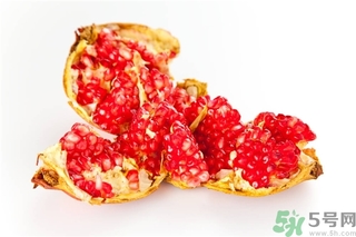 石榴里面白色的能吃嗎？石榴里面的籽可以吃嗎？