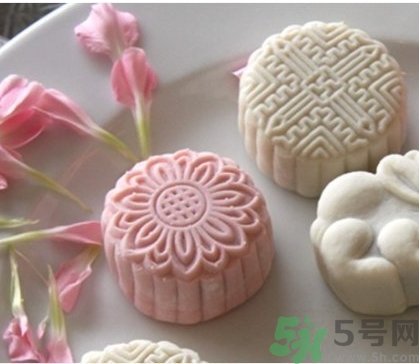 冰皮月餅和冰淇淋月餅有什么區別？冰皮月餅和冰淇淋月餅哪個好吃？
