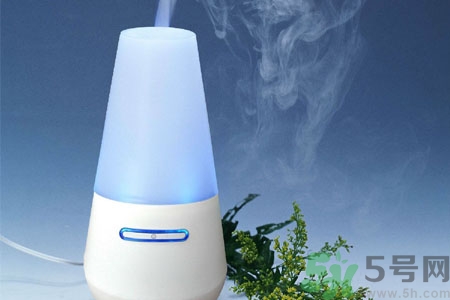 用加濕器好嗎？用加濕器的好處和壞處是什么？