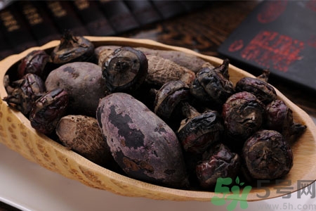 荸薺怎么去皮？荸薺煮多長時間？