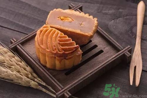 廣式月餅為什么會裂?月餅烤裂怎么處理 廣式月餅為什么會裂?月餅烤裂怎么處理