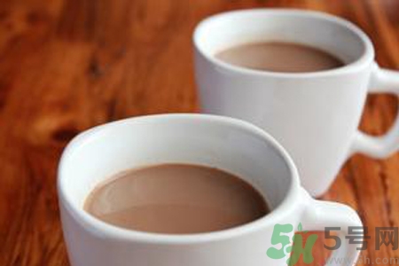 為什么喝奶茶后睡不著覺？喝奶茶會失眠怎么辦？