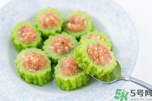 喝苦瓜汁會影響月經(jīng)嗎？來月經(jīng)可以喝苦瓜汁嗎？