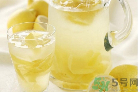 檸檬水是堿性食物嗎？檸檬水是酸性還是堿性？