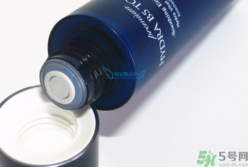 ahc水乳孕婦可以用嗎？ahc b5玻尿酸水乳適合孕婦嗎？