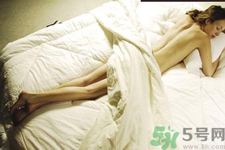 裸睡的弊端有哪些？裸睡需要注意什么？