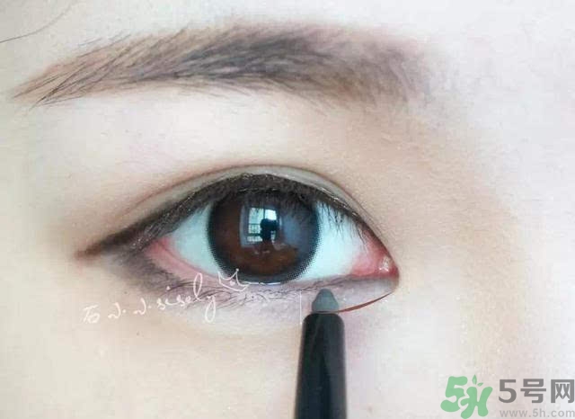 iu李智恩桃花妝怎么化？iu李智恩桃花妝怎么打造？