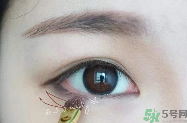iu李智恩桃花妝怎么化？iu李智恩桃花妝怎么打造？