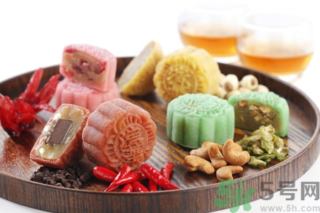吃月餅可以和什么搭配？吃月餅搭配哪些食物最好？