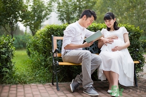 科學(xué)的胎教方法有哪些？怎么胎教培養(yǎng)聰明寶寶？