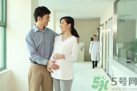 懷孕的時(shí)候會(huì)來(lái)月經(jīng)嗎？懷孕的時(shí)候來(lái)月經(jīng)了怎么辦？