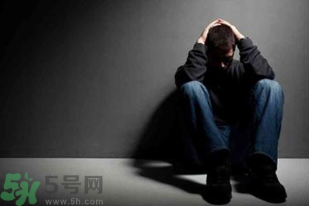 抑郁癥的表現有哪些？抑郁癥和遺傳有關系嗎？