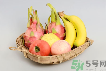 火龍果和梨能一起吃嗎？火龍果和梨能一起榨汁嗎？