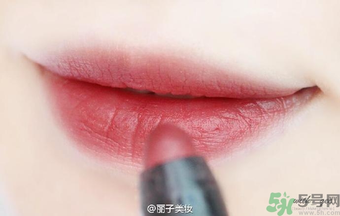 韓孝珠妝怎么化？韓孝珠韓式清新裸妝怎么化？