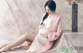 懷孕一個(gè)月胃不舒服怎么辦？懷孕一個(gè)月胃不舒服吃什么？