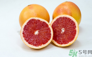 柚子發紅能吃嗎？柚子變紅還能吃嗎？
