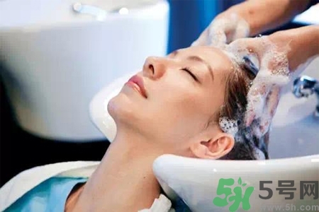 孕婦秋季洗頭多久一次？孕期洗頭一周幾次最好？