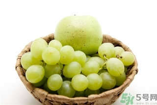葡萄和蘋果可以一起吃嗎？葡萄和蘋果可以一起榨汁嗎？