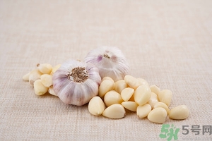 剝好的大蒜怎么保存?去皮大蒜保鮮方法 剝好的大蒜怎么保存?去皮大蒜保鮮方法