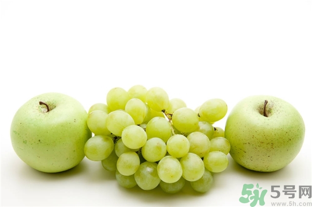 葡萄和蘋果可以一起吃嗎？葡萄和蘋果可以一起榨汁嗎？