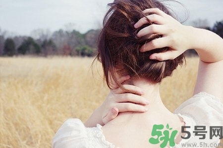 夏天曬黑了多久恢復(fù)？夏天曬黑了怎么白回來(lái)？