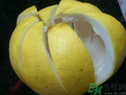 柚子皮能去冰箱異味嗎？為什么柚子皮能去除冰箱的異味？