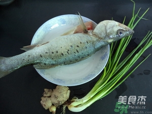 鱸魚蒸多長時間？鱸魚怎么蒸？