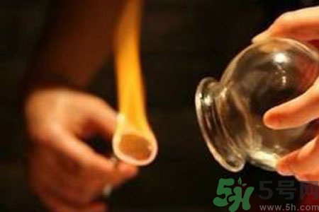 老人能在家拔火罐嗎？老年人拔火罐需要注意什么？