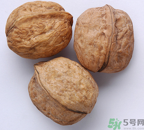 干核桃可以保存多久？干核桃能放多久？