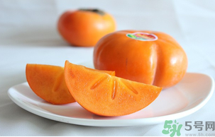 脆柿子皮可以吃嗎？脆柿子要削皮嗎？