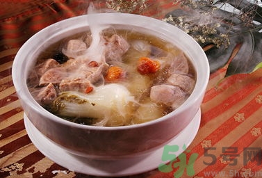 入秋喝什么湯最好？秋季養生湯有哪些？