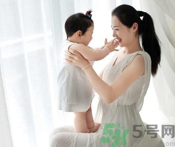 吸乳器怎么用？吸乳器手動好還是電動好？