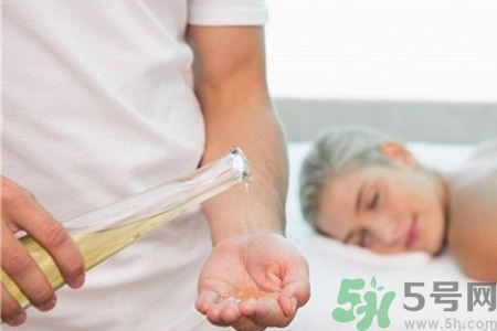 甘油會堵塞毛孔嗎？甘油堵塞毛孔怎么辦？