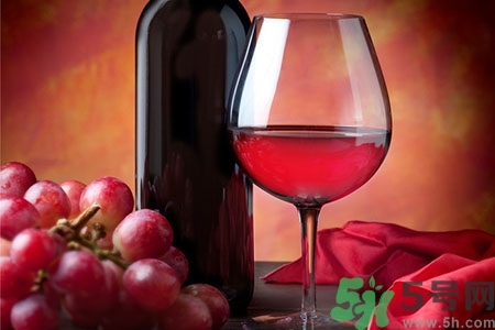 葡萄酒什么時候喝最好？一天什么時間喝葡萄酒最好？