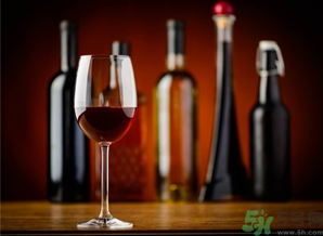 葡萄酒不能和什么一起吃？葡萄酒和什么食物相克？
