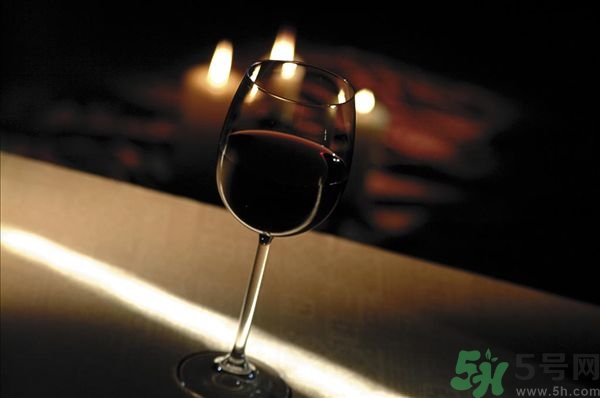 葡萄酒什么時(shí)候過濾？自制葡萄酒多久可以過濾？