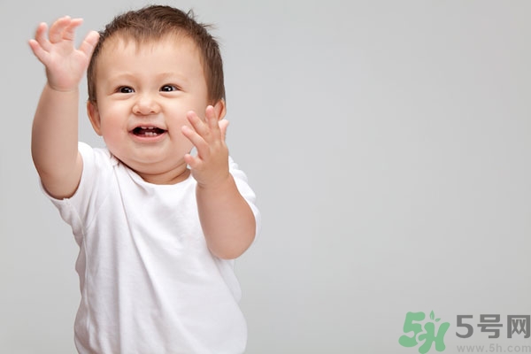 寶寶掉頭發是什么原因？寶寶掉頭發是怎么回事？