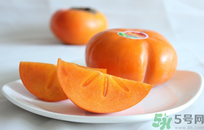 脆柿子可以直接吃嗎？柿子可以直接吃嗎？
