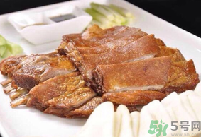 秋天可以吃羊肉嗎？秋天適合吃羊肉嗎？