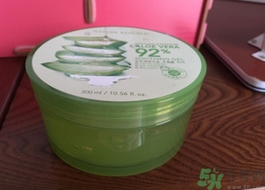思親膚和自然樂園哪個(gè)好？skin food和自然樂園哪個(gè)好用？